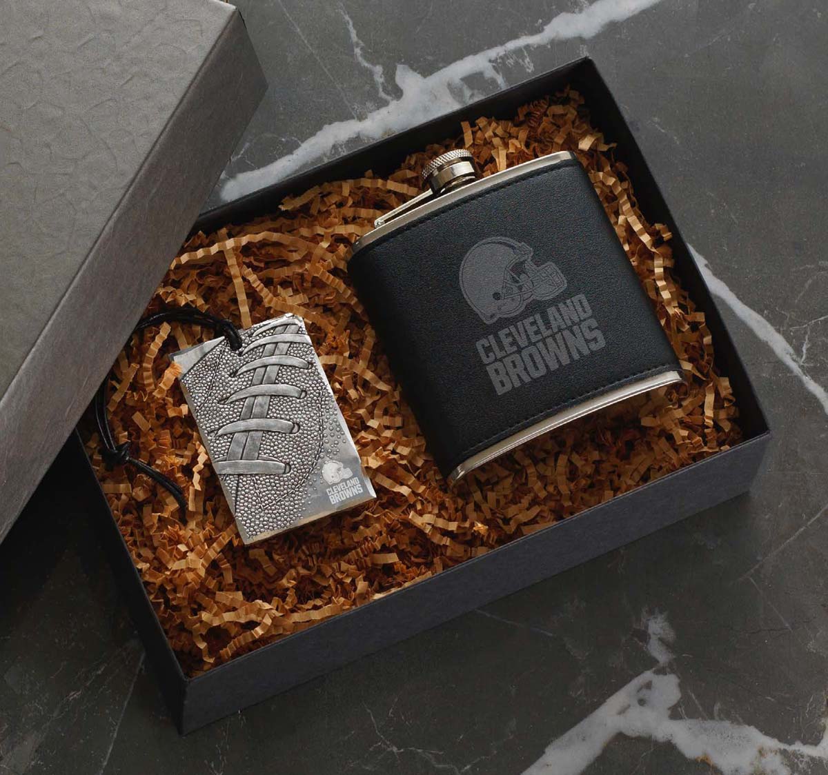 NFL Cleveland Browns Traveler Flask & Bag Tag Gift Set