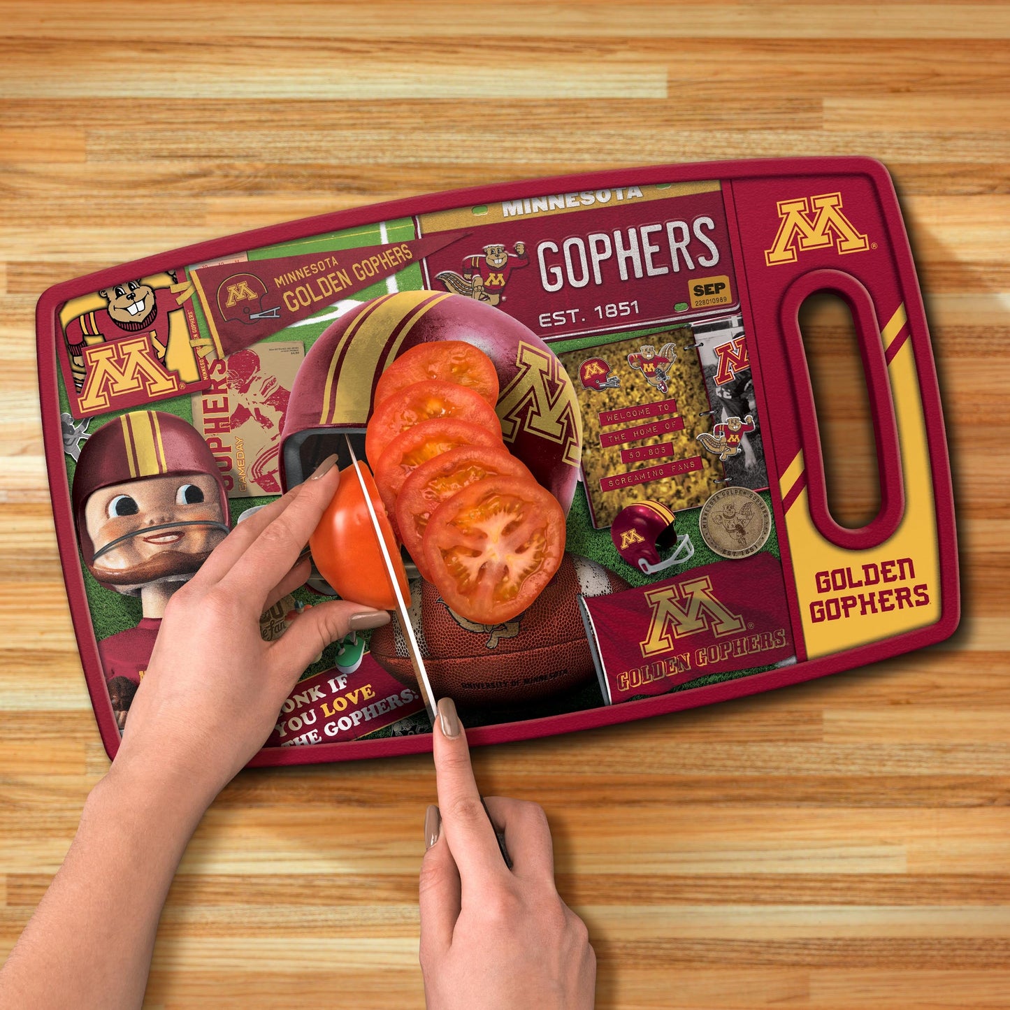 Minnesota Golden Gophers Retro Series Cutting Board Alt 3