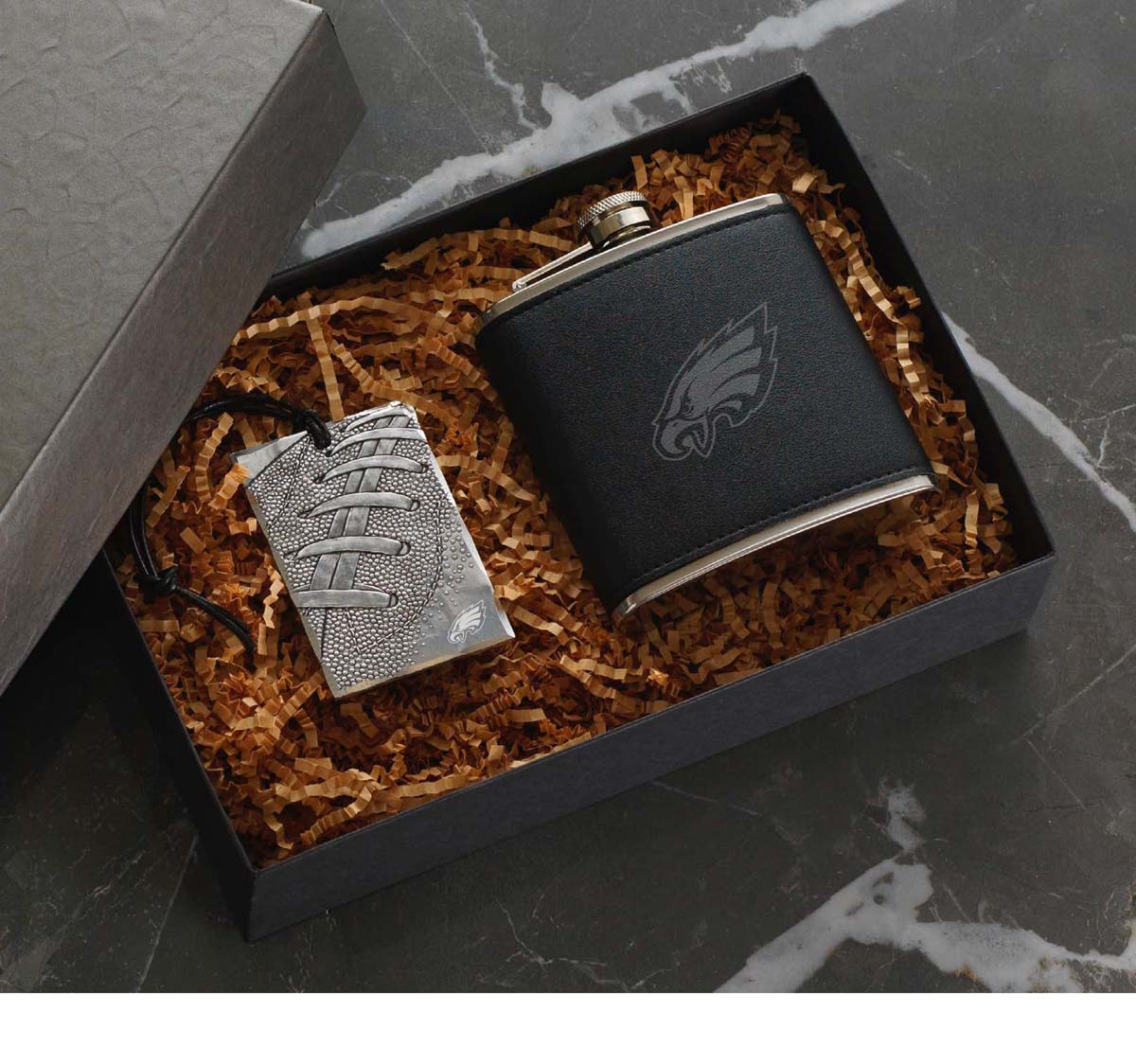 NFL Philadelphia Eagles Traveler Flask & Bag Tag Gift Set