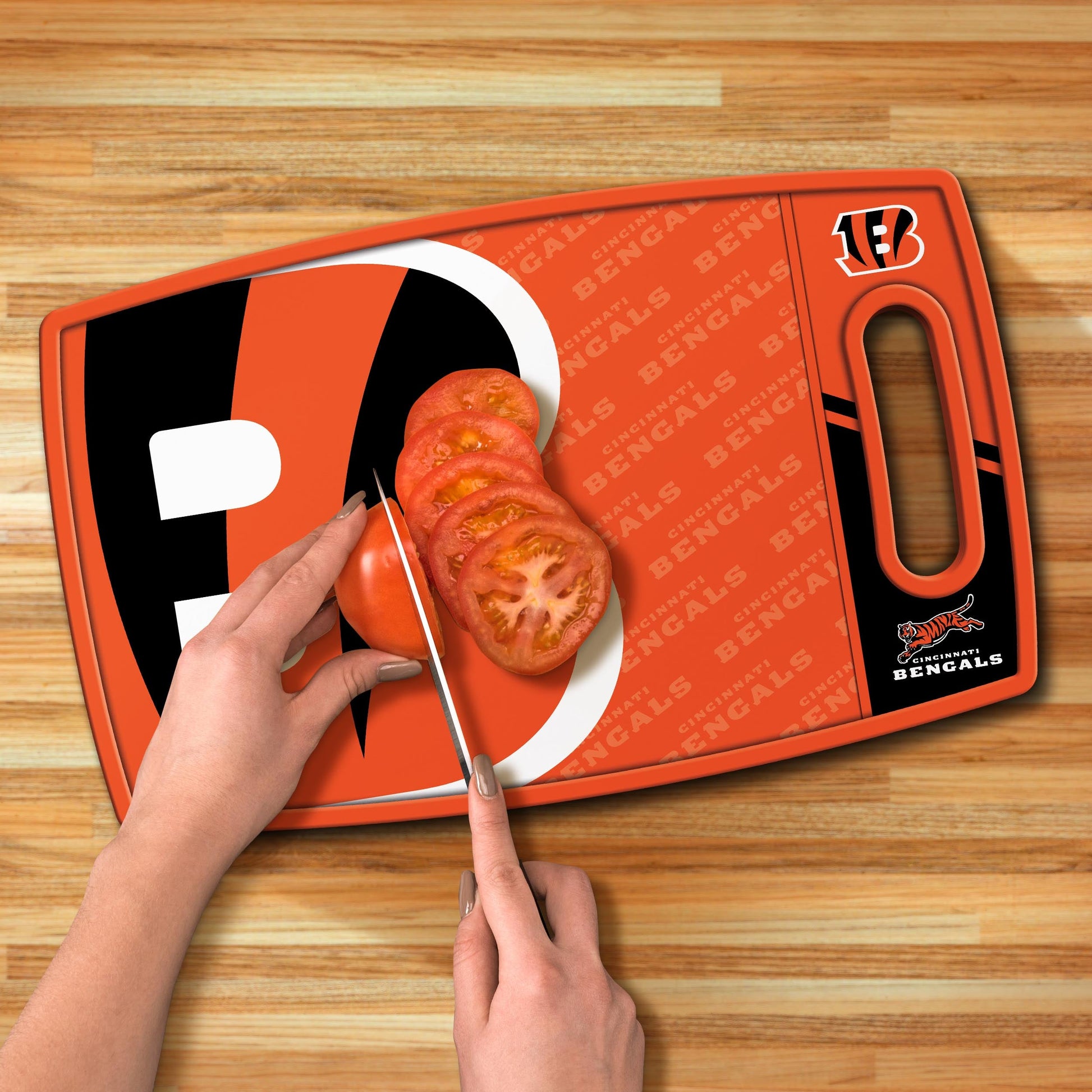 Cincinnati Bengals Logo Series Cutting Board Alt 3