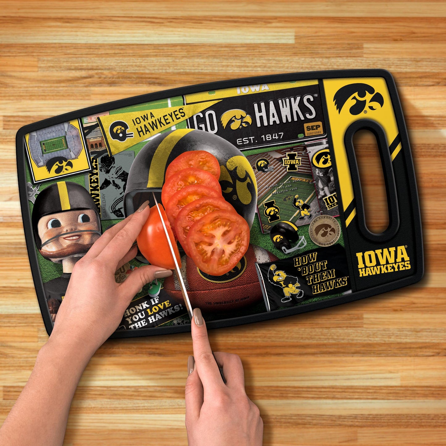 Iowa Hawkeyes Retro Series Cutting Board Alt 3