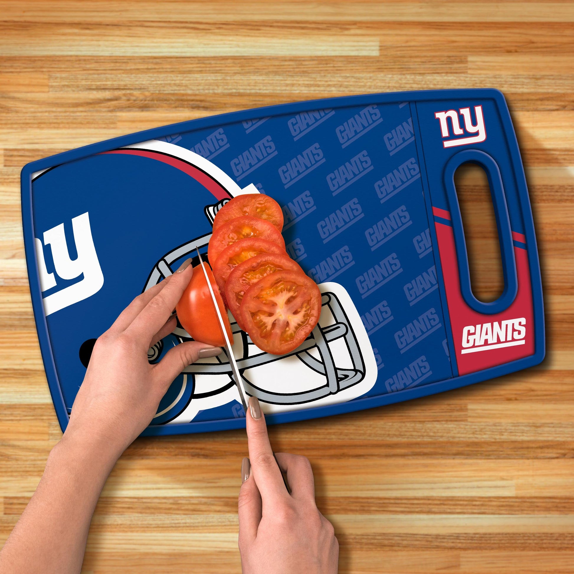 New York Giants Logo Series Cutting Board Alt 3