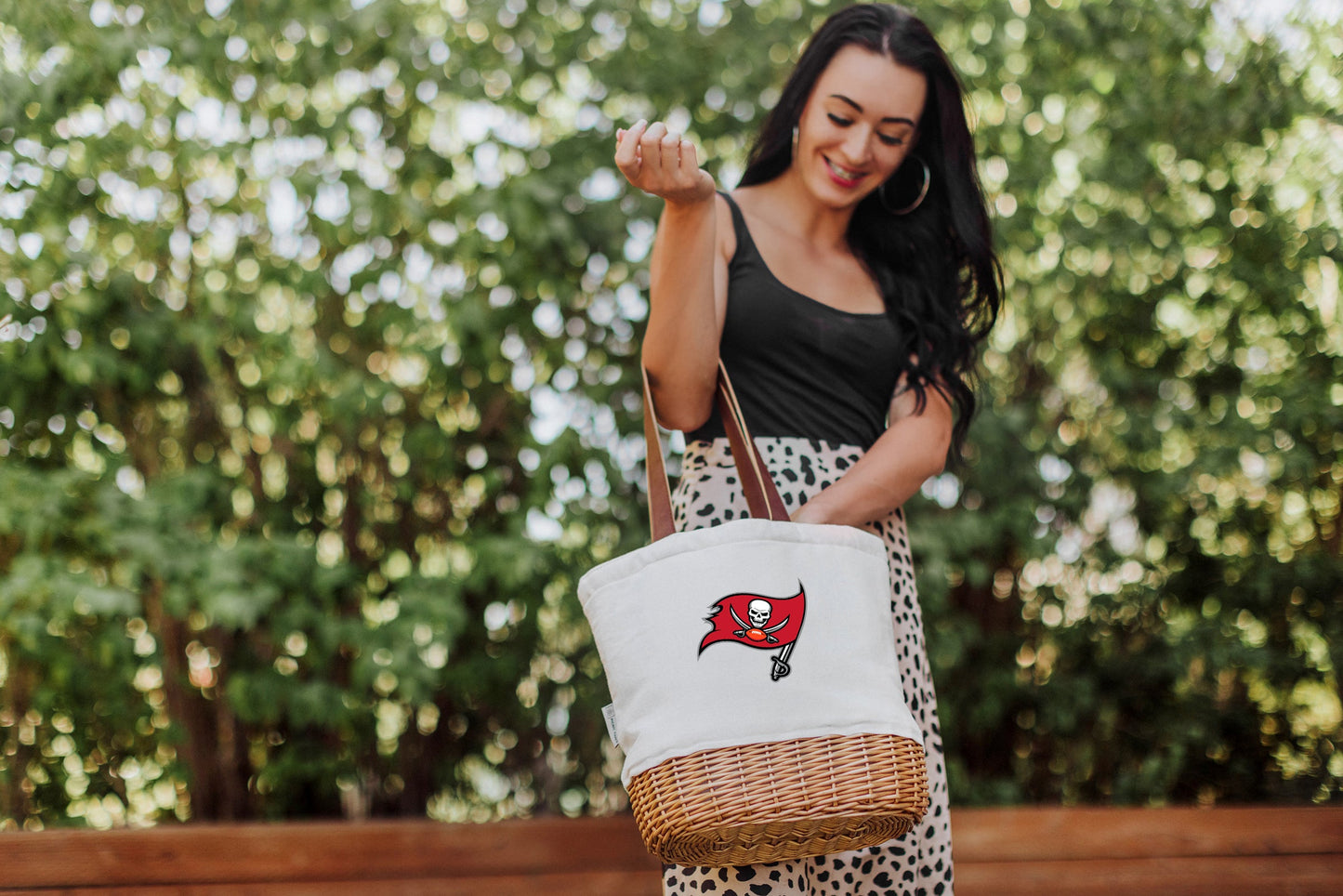 Tampa Bay Buccaneers - Pico Willow and Canvas Lunch Basket