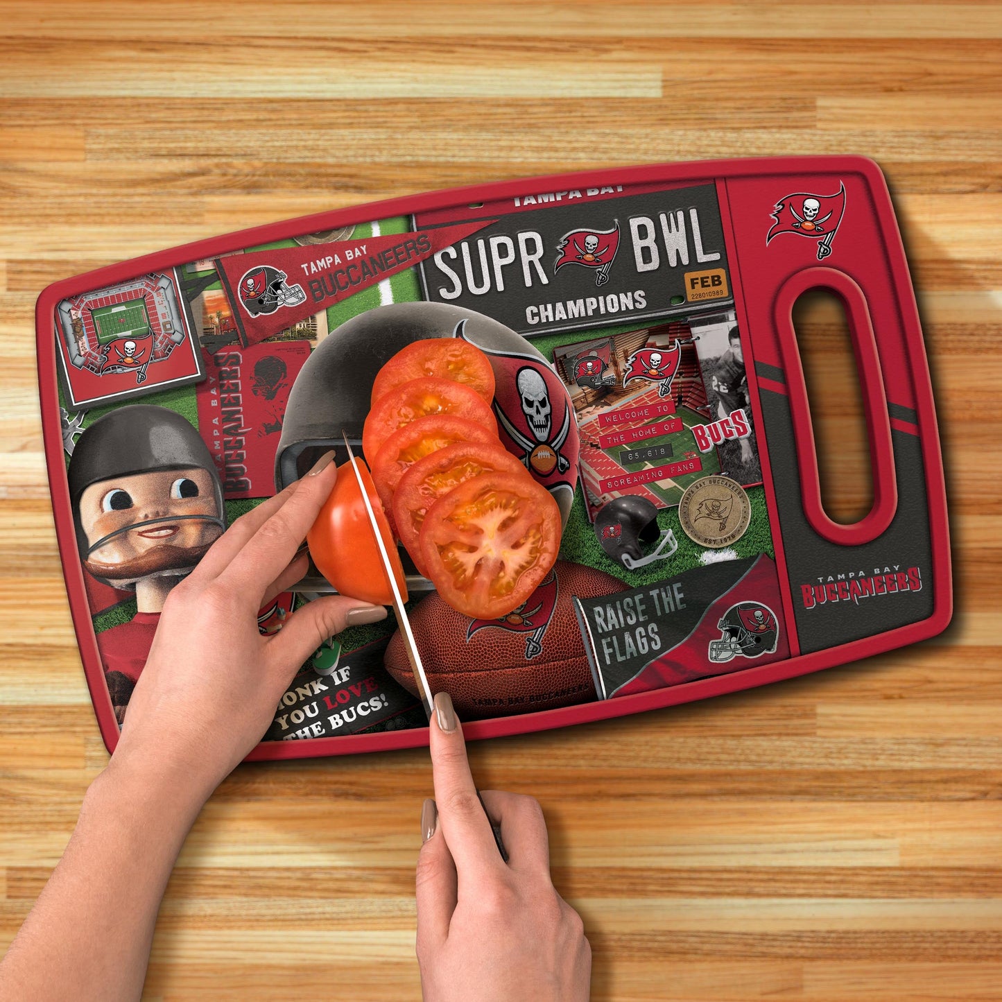 Tampa Bay Buccaneers Retro Series Cutting Board Alt 3