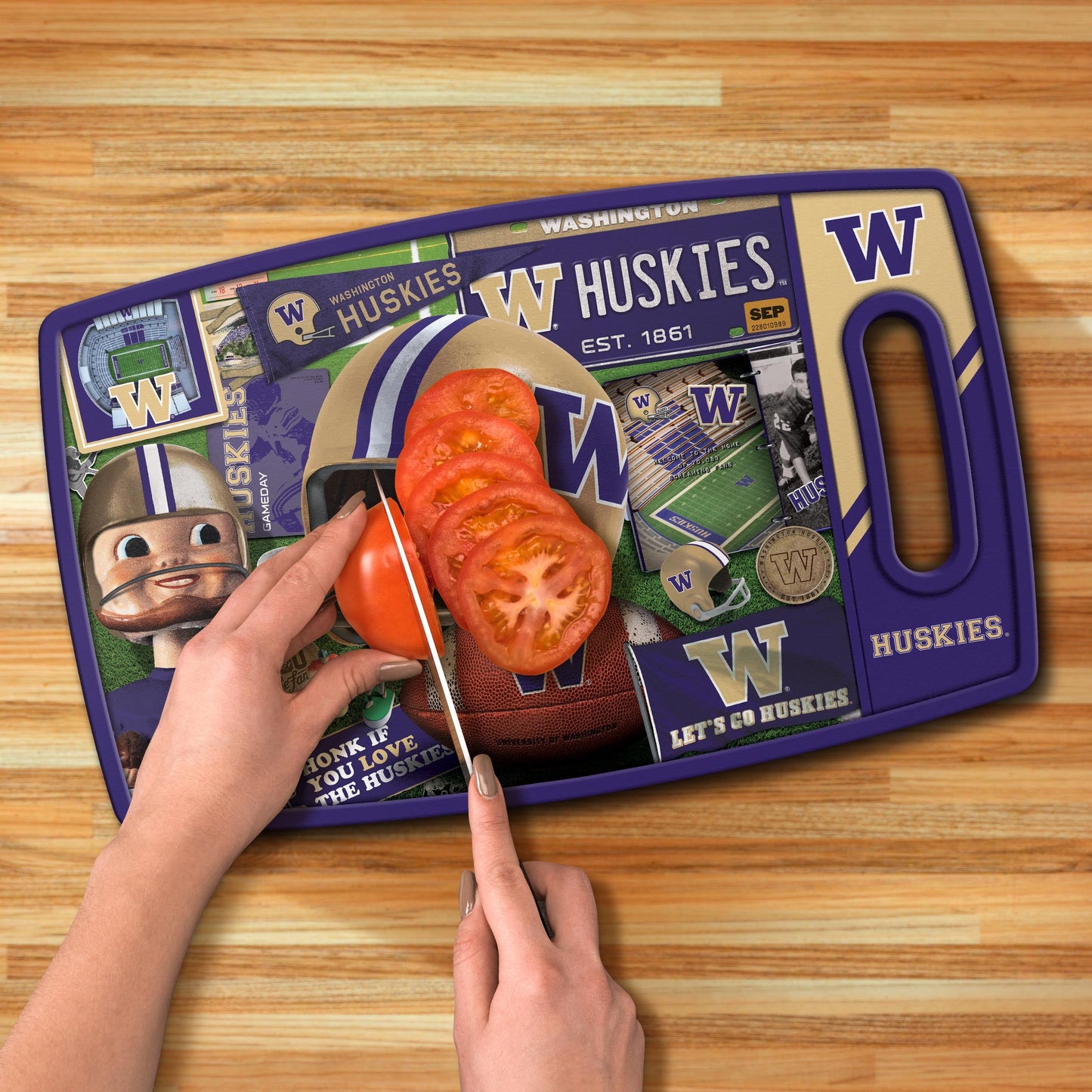 Washington Huskies Retro Series Cutting Board Alt 3
