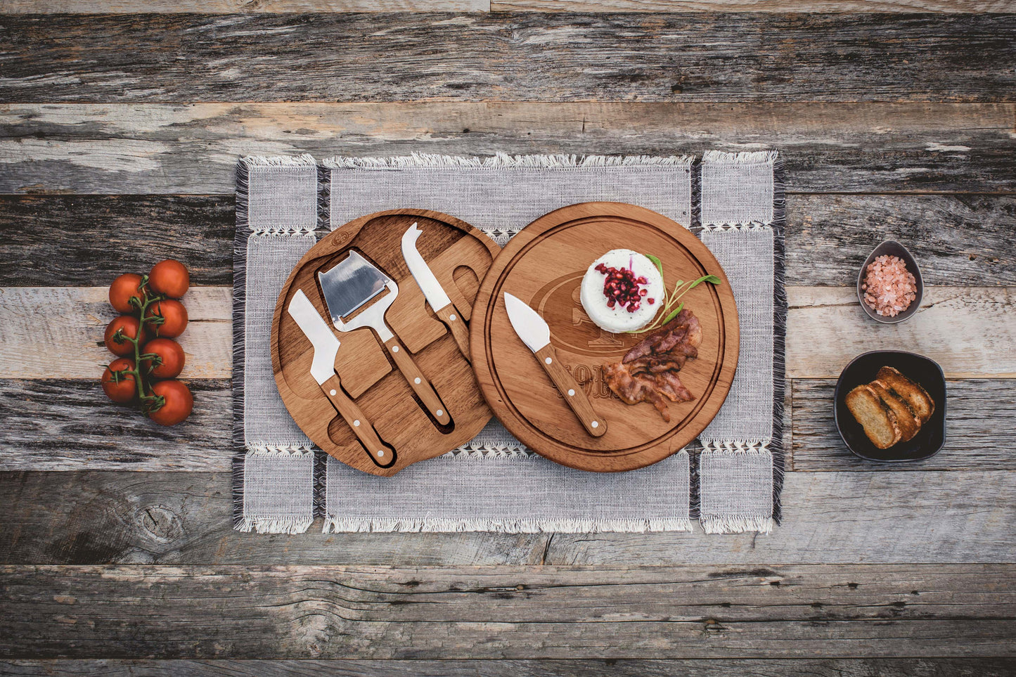 San Francisco 49ers - Acacia Circo Cheese Cutting Board & Tools Set